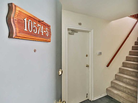 5th image of 10574 Sunland Blvd Unit 5