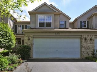 3195 Foxridge Ct, Woodridge, IL 60517