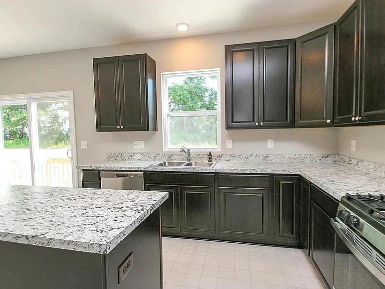 7861 Oldham Dr — Photo 23