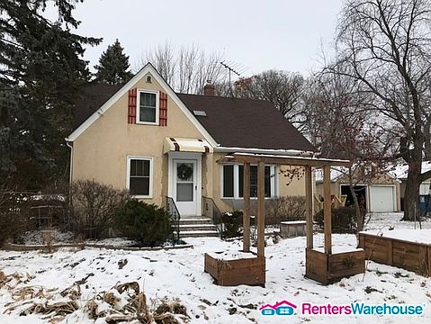 2nd image of 609 S Shore Dr