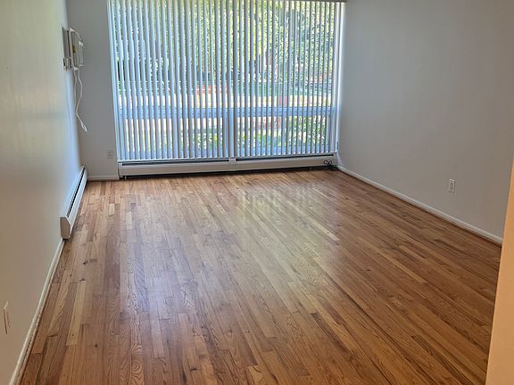 4th image of 150 Bird Ave APT 21
