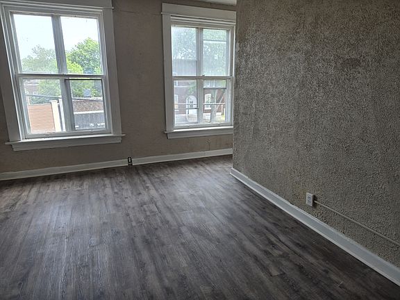 4th image of 5507-5509 Virginia Ave #5507-A