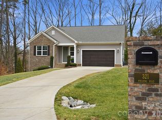 321 Fielding Rd, Charlotte, NC 28214