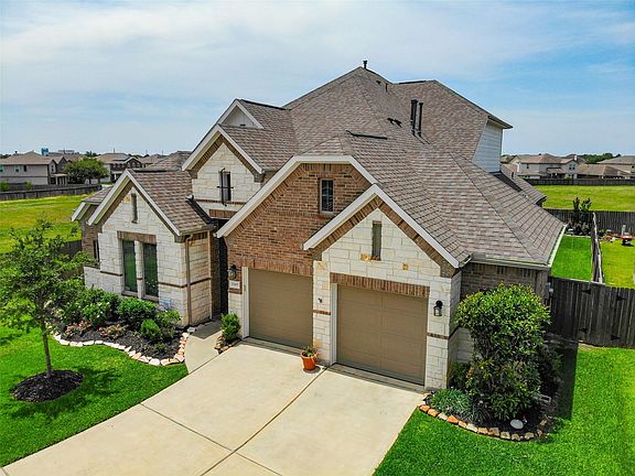 3rd image of 15407 Vista Canyon Ct