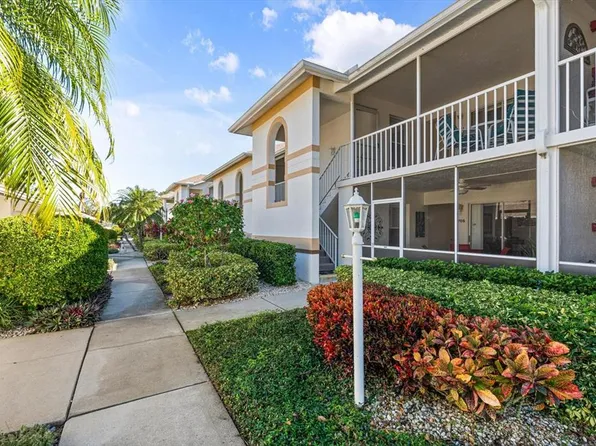 6908 Drewrys Blf APT 711, Bradenton, FL 34203