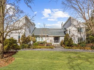 10 Regency Way, Manalapan, NJ 07726