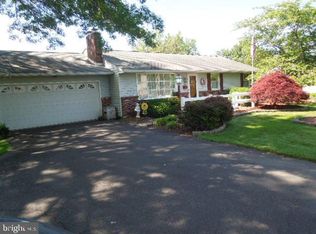 223 E Branch Rd, Sellersville, PA 18960