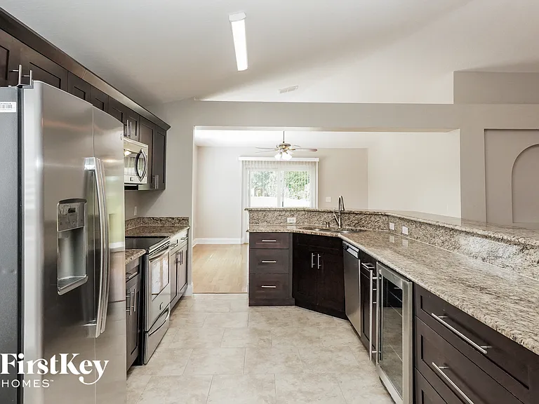 2079 Hayfield Way — Photo 4