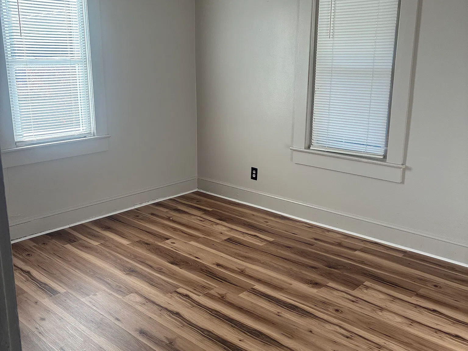 2 bed, 900 sqft, $850 — Photo 3