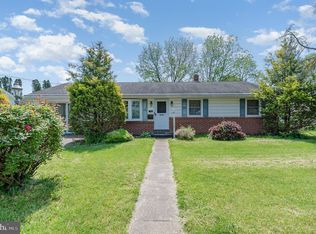 719 Gobin Dr, Carlisle, PA 17013