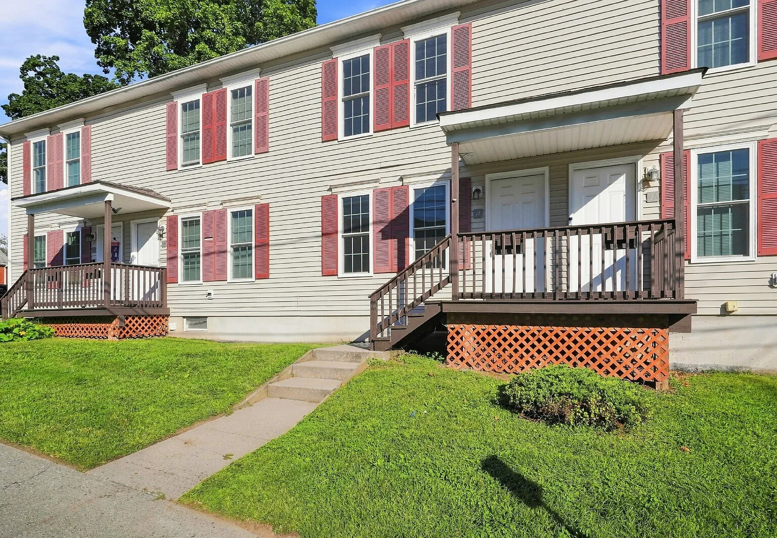 2 bed, 1.0 bath, 1326 sqft, $2,150 — Photo 3