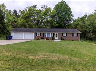 1830 Doyle St, Winston Salem, NC 27107