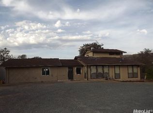 10465 Violetta Way, Coulterville, CA