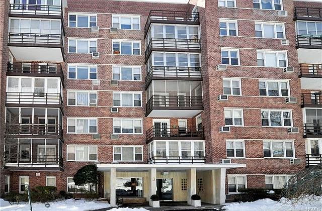 1st image of 3 Washington Sq APT 1A
