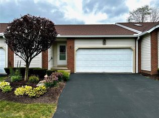 102 Woodland Trce, Cortland, OH