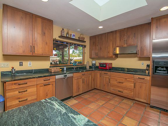 4th image of 122 E Wood Dr