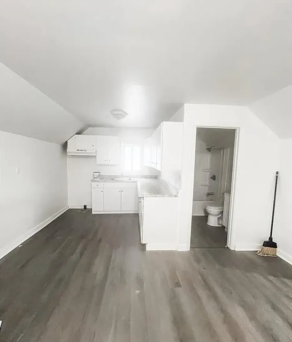 2 bed, 732 sqft, $800 — Photo 1