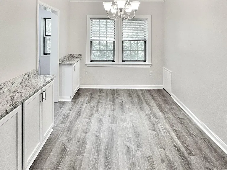 1748 N Rhodes St #6-321 — Photo 13