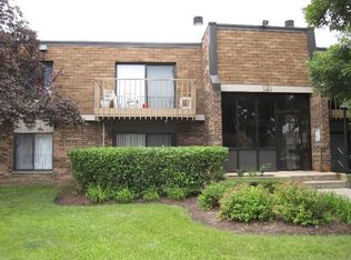 121 Mullingar Ct UNIT 2C, Schaumburg, IL 60193