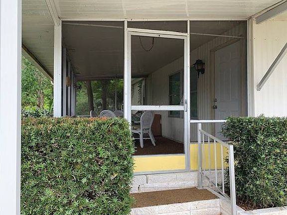 2nd image of 207 Windsor Dr