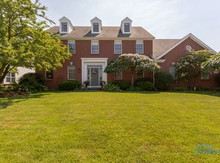 637 Chippewa Ln, Perrysburg, OH