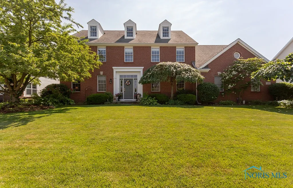 637 Chippewa Ln photo 1
