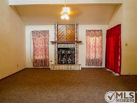 3rd image of 10757 Pleasant Hill Dr