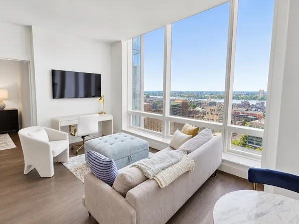 430 Stuart St #21D, Boston, MA 02116