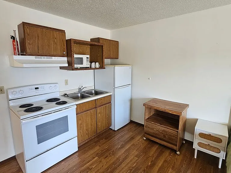 Rapids Studio Apartments — Photo 11