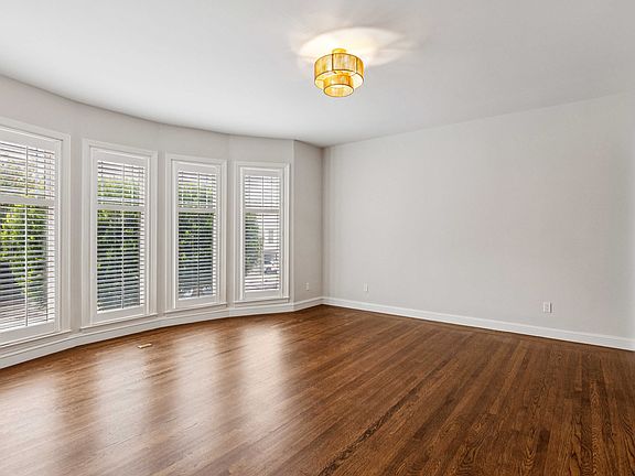 2nd image of 3342 Broderick St