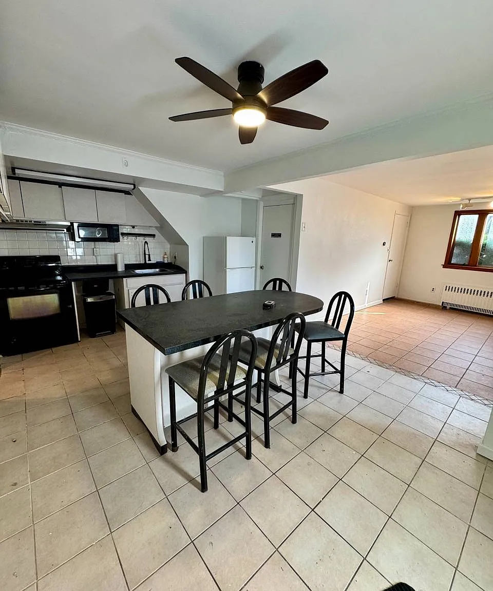 1 bed, 1.0 bath, $2,100 — Photo 3