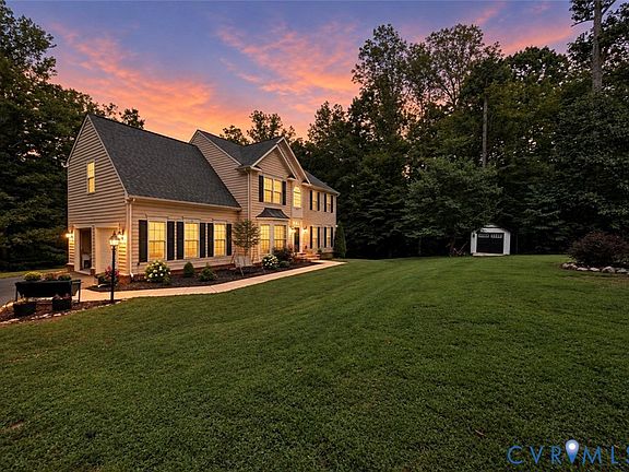 2nd image of 746 Carter Ln