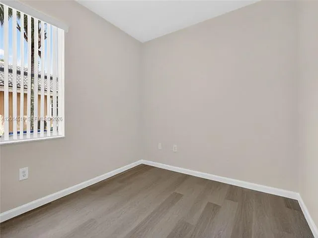 16398 SW 27th St — Photo 18