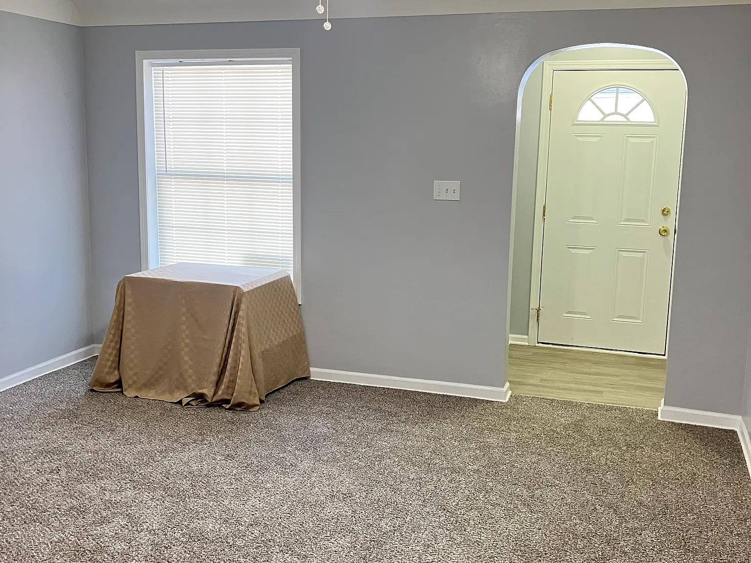 3 bed, 988 sqft, $1,150 — Photo 3