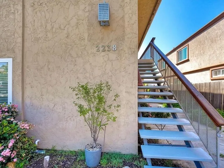 2238 Manchester Ave. — Photo 22