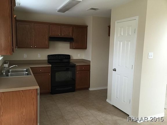 5th image of 4612 Green Meadow St