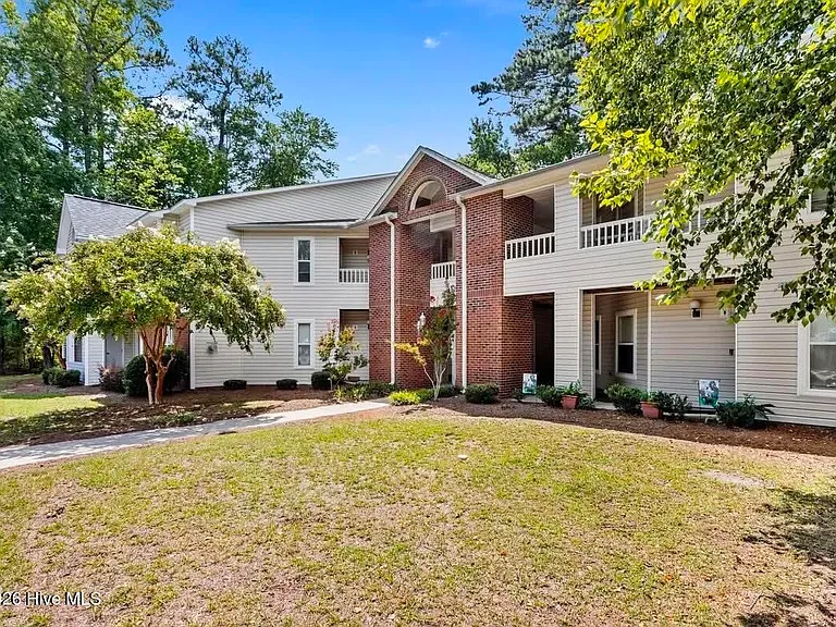 1111 Turtle Creek Rd #E — Photo 1