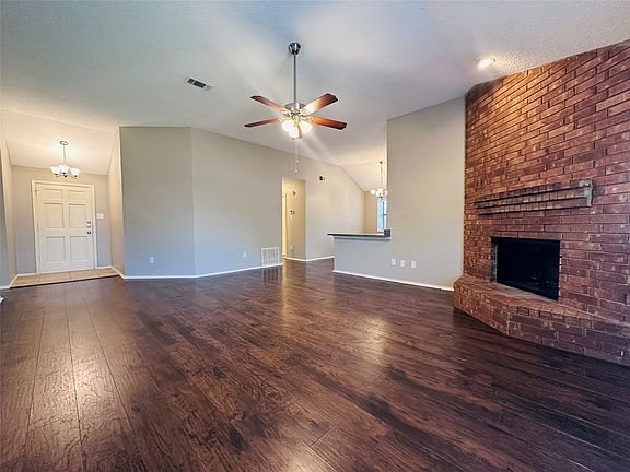 5th image of 208 S Malone Rd