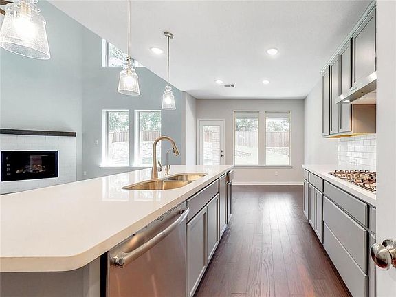 5th image of 108 Shadow Creek Ln
