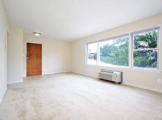 219 S Payne St APT 301, Alexandria, VA 22314