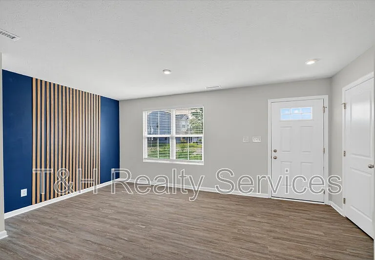 40 N Fairfield Dr — Photo 5