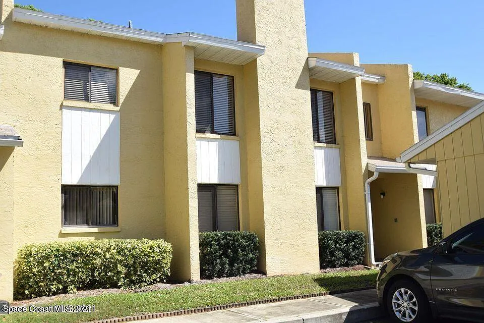 Building Photo - 670 Cedar Side Cir NE