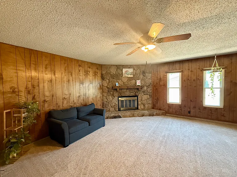 6728 Karen Dr — Photo 8