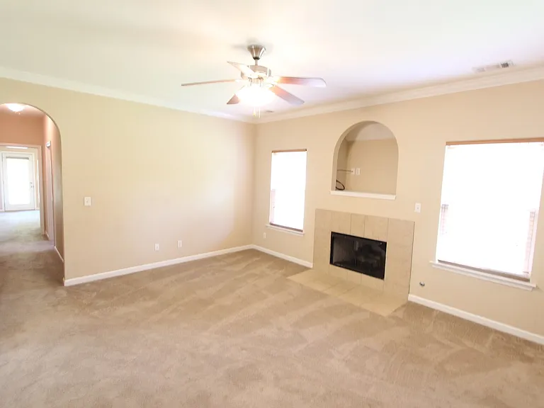 222 Oxmoor Pl — Photo 4