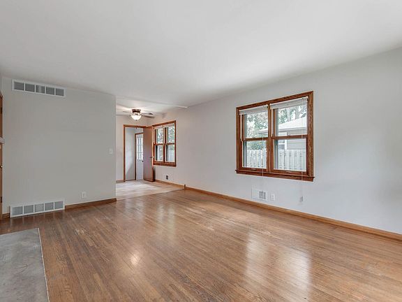 3rd image of 7139 18th Ave S #2