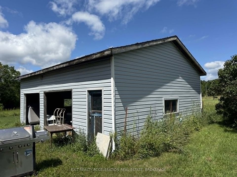 2nd image of 605 Moscow Rd