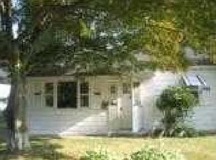 69 Oak Ave, Bellmawr, NJ 08031