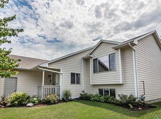 4431 E 37th St, Sioux Falls, SD 57103