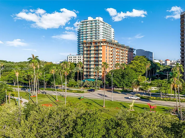 2951 S Bayshore Dr #815 — Photo 18