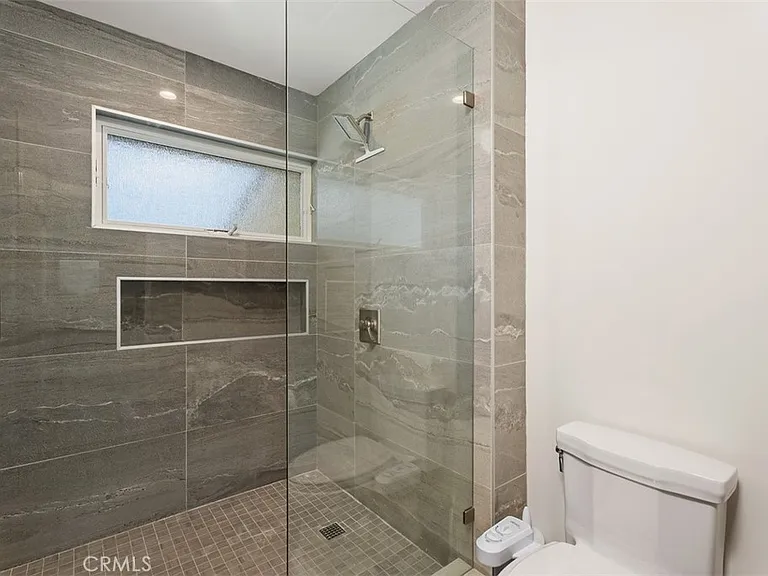 24065 Windward Dr — Photo 23